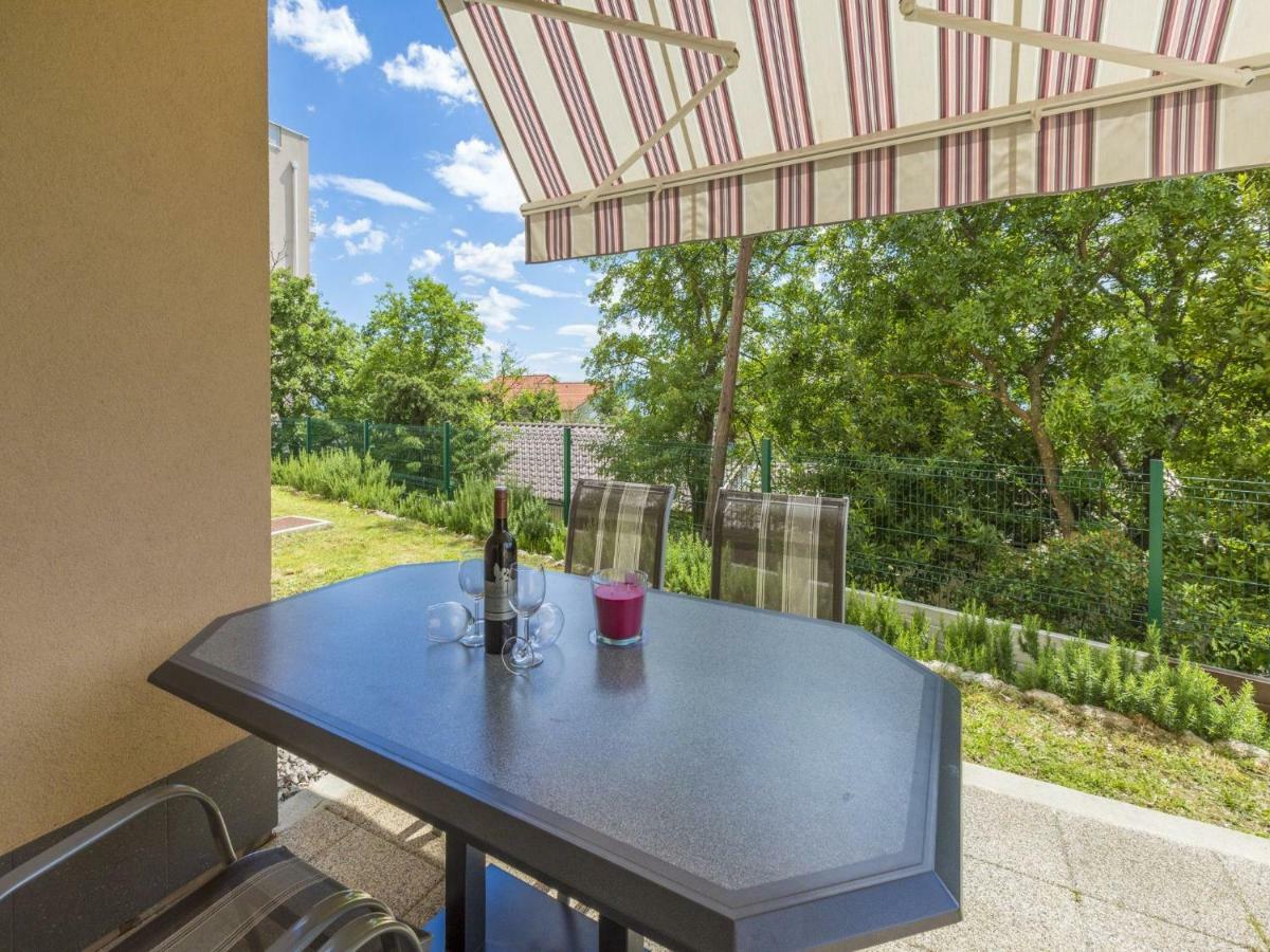 Apartments Mb Crikvenica Extérieur photo